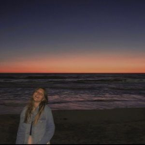 Meet your Posher, Makena